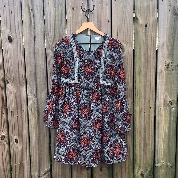 Xhilaration Dresses & Skirts - Xhilaration Blue/Gray Paisley Dress - Size Small